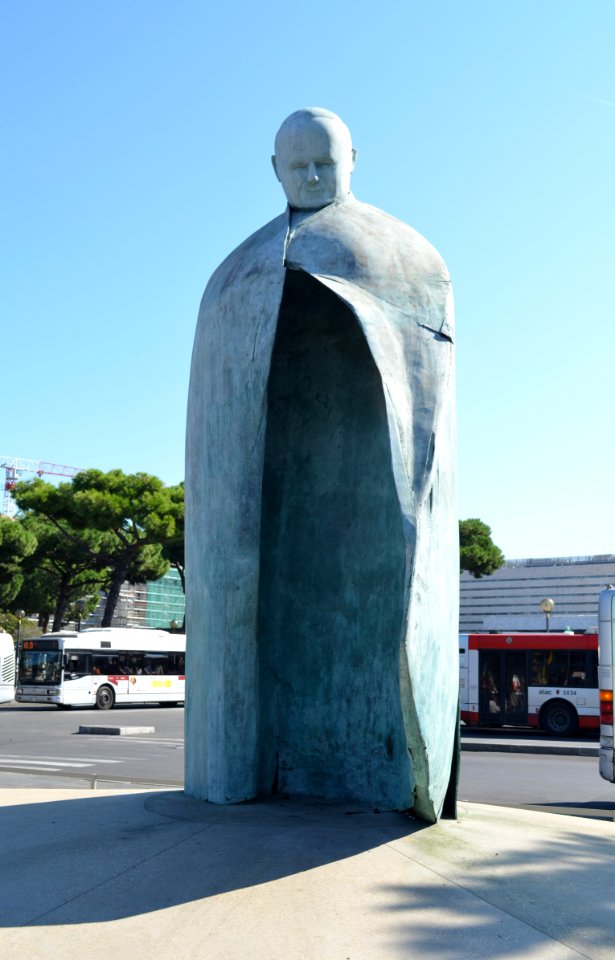 Rom, Monumento per Giovanni Paolo II