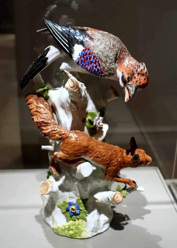 Roller with squirrel, Johann Joachim Kaendler, Meissen Porcelain Factory, c. 1739, hard-paste porcelain - Wadsworth Atheneum - Hartford, CT - DSC05221