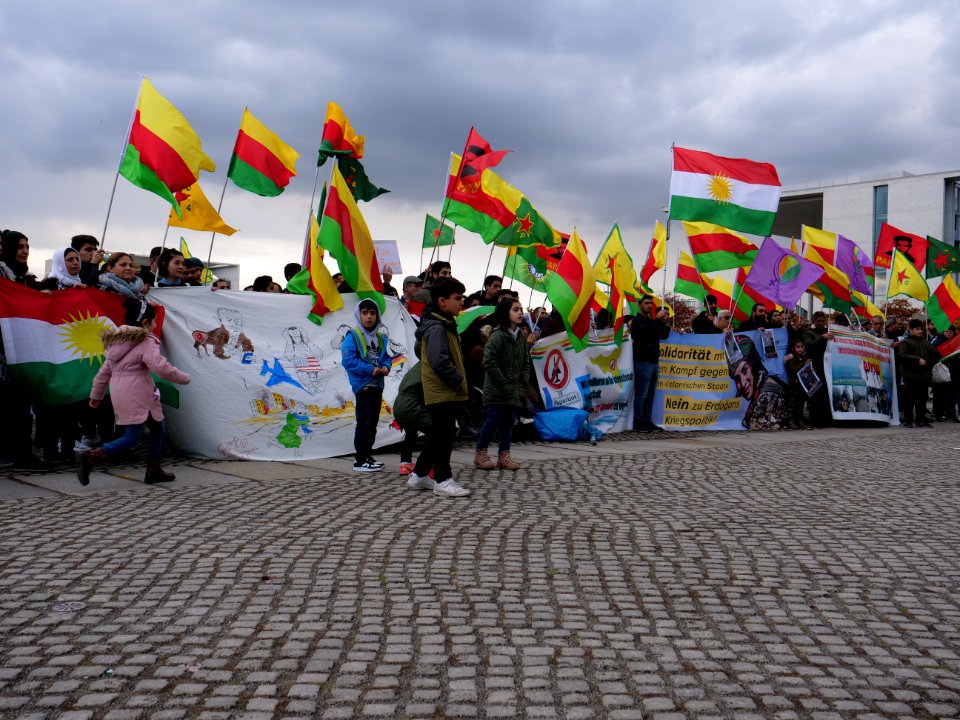 Rojava solidarity demonstration Platz der Republik Berlin 2019-10-10 33