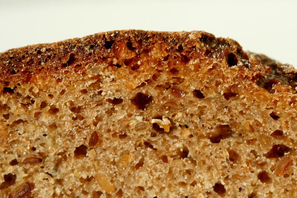 Roggenvollkornbrot.Endstueck.Kruste