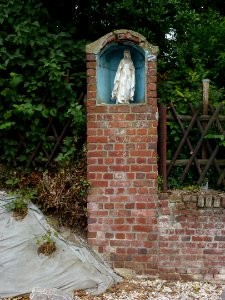 Rombly (Pas-de-Calais) oratoire de la Vierge
