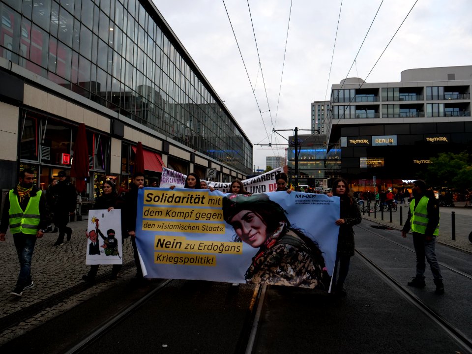 Rojava solidarity demonstration Berlin 2019-10-08 03