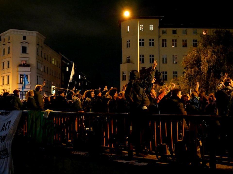 Rojava solidarity demonstration and Extinction Rebellion on the Kottbusser Brücke 2019-10-10 07
