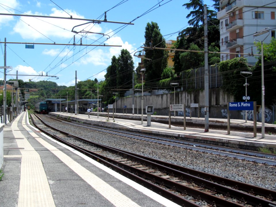 Roma San Pietro railway station