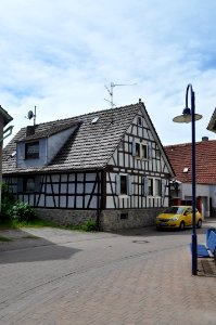 Rodau, Feldstraße 4