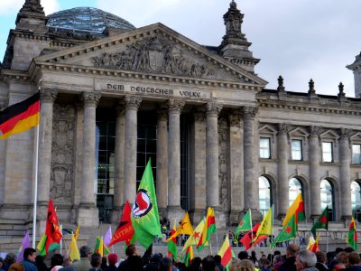 Rojava solidarity demonstration Platz der Republik Berlin 2019-10-10 14