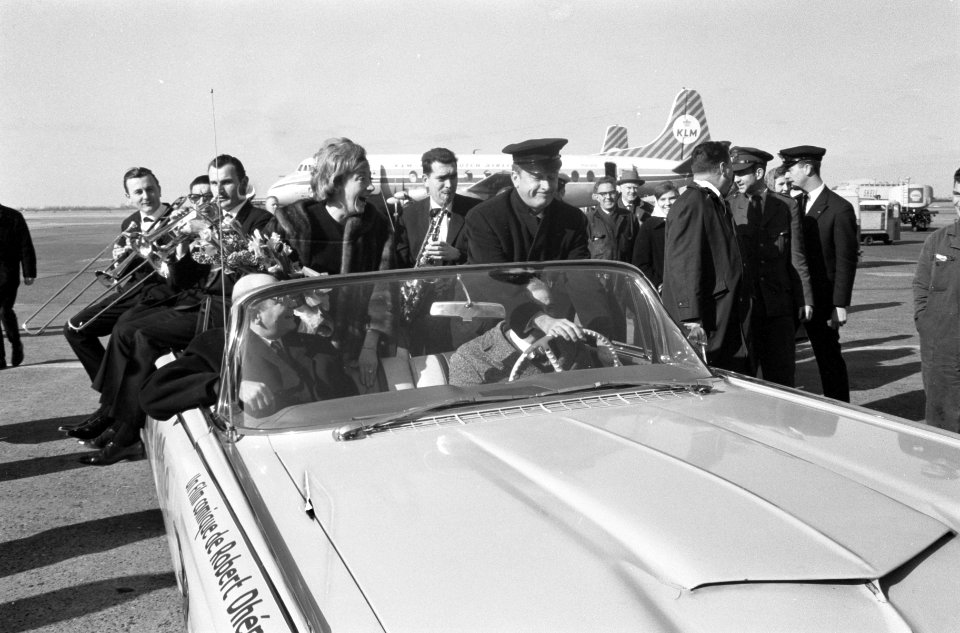 Robert Dhery, de Franse regisseur van de film La Belle Americaine met echtgeno, Bestanddeelnr 913-5527