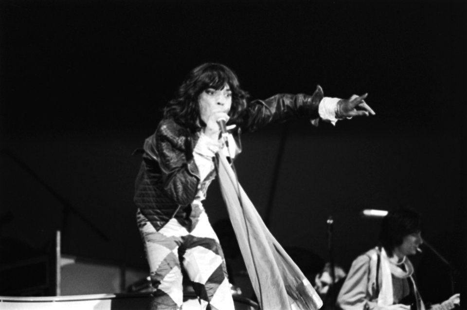 Rolling Stones concert in Zuiderpark te Den Haag , Mick Jagger in aktie, rechts , Bestanddeelnr 928-6119