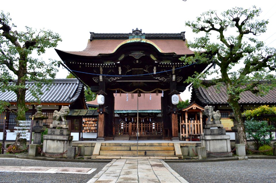 Rokusonnnou-Jinja shinmon