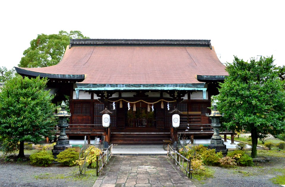 Rokusonnnou-Jinja haiden