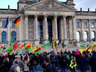 Rojava solidarity demonstration Platz der Republik Berlin 2019-10-10 08