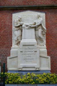 Robert Halot memorial by Marnix D'Haveloose - Brussels, Belgium - DSC07816