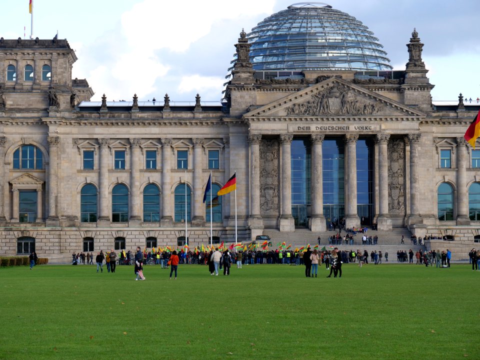 Rojava solidarity demonstration Platz der Republik Berlin 2019-10-10 21