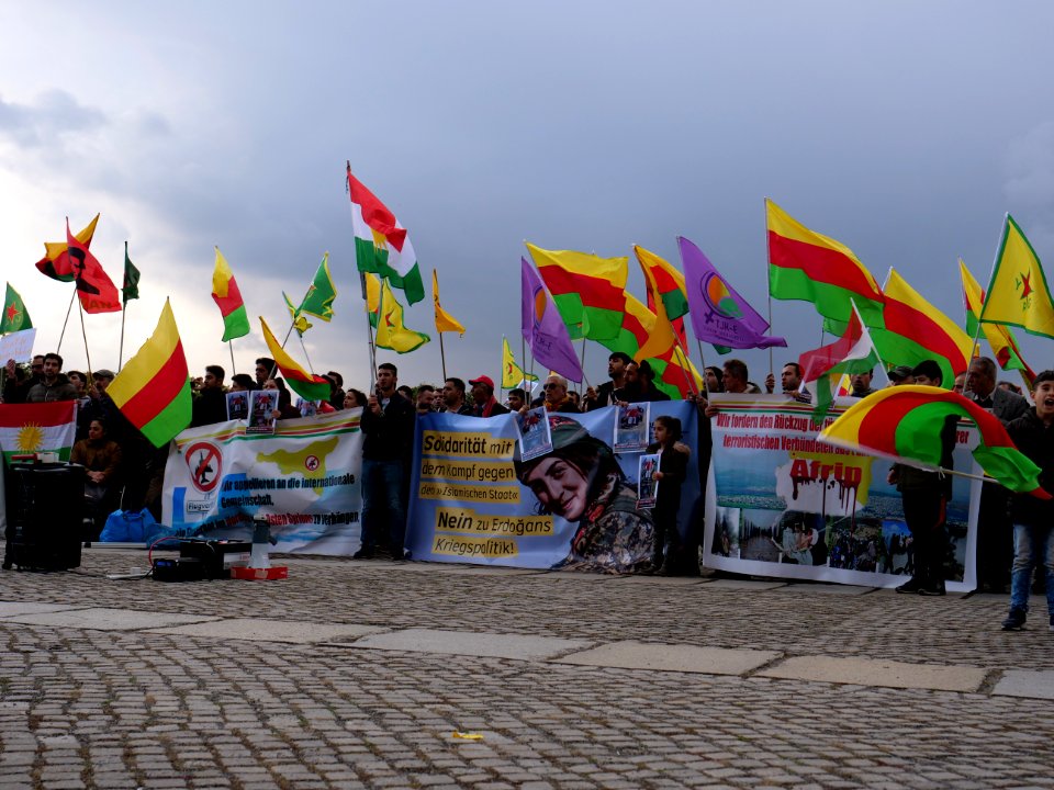 Rojava solidarity demonstration Platz der Republik Berlin 2019-10-10 28