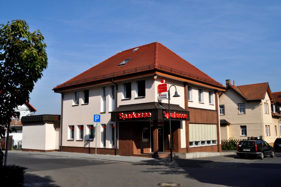 Rodheim vor der Höhe, Sparkasse