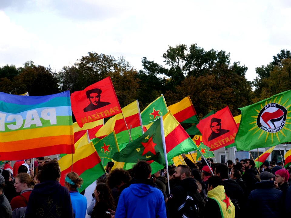 Rojava solidarity demonstration Platz der Republik Berlin 2019-10-10 16