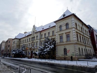 RO BV University T building 1