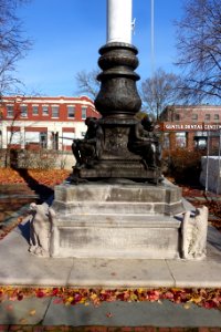 Robbins Memorial Flagstaff - Arlington, MA - DSC03093