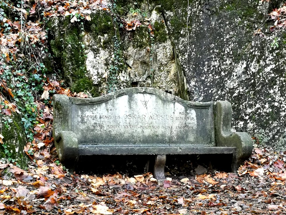 RO BV Oskar Alesius bench (2)
