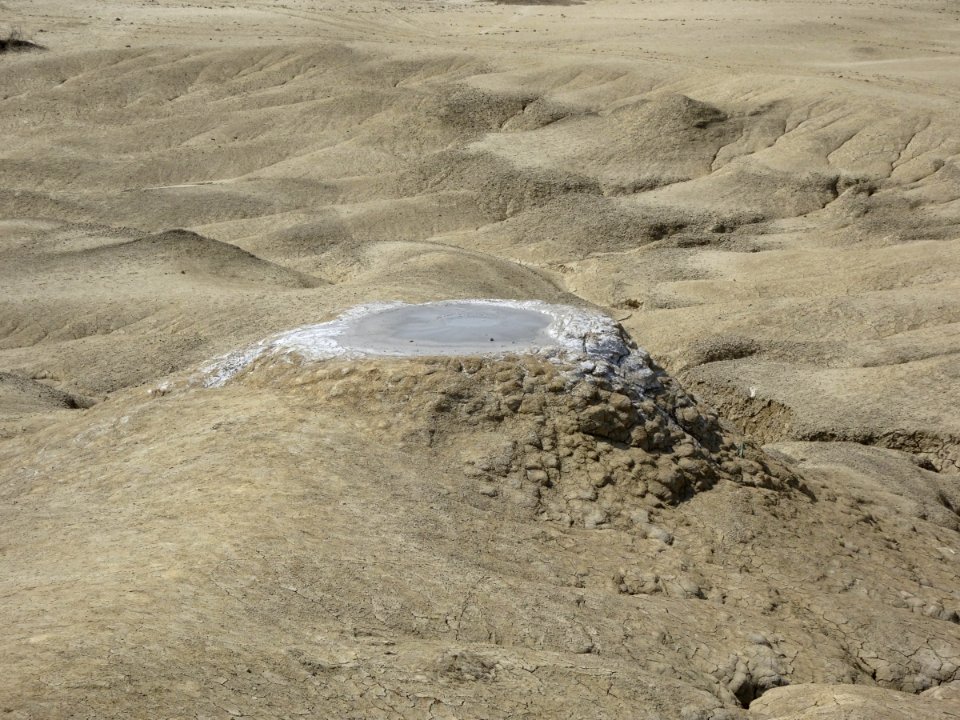RO Berca mud volcanoes 09