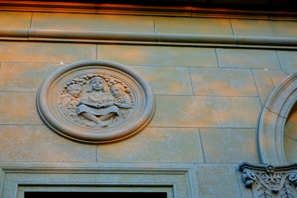 Robbins Library detail - Arlington, MA - DSC02684