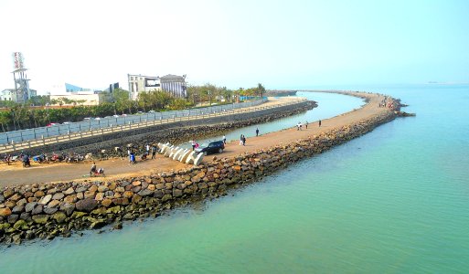 Road to unidentified artificial island - 01