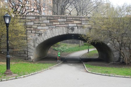 Road arch W65 CP cloudy South jeh