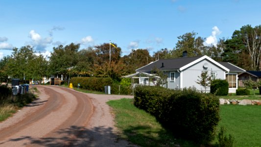 Road and houses in north Kolleröd 1 photo