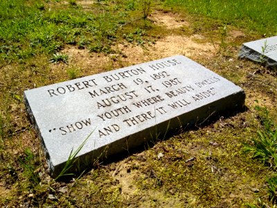 Robert Burton House grave 2