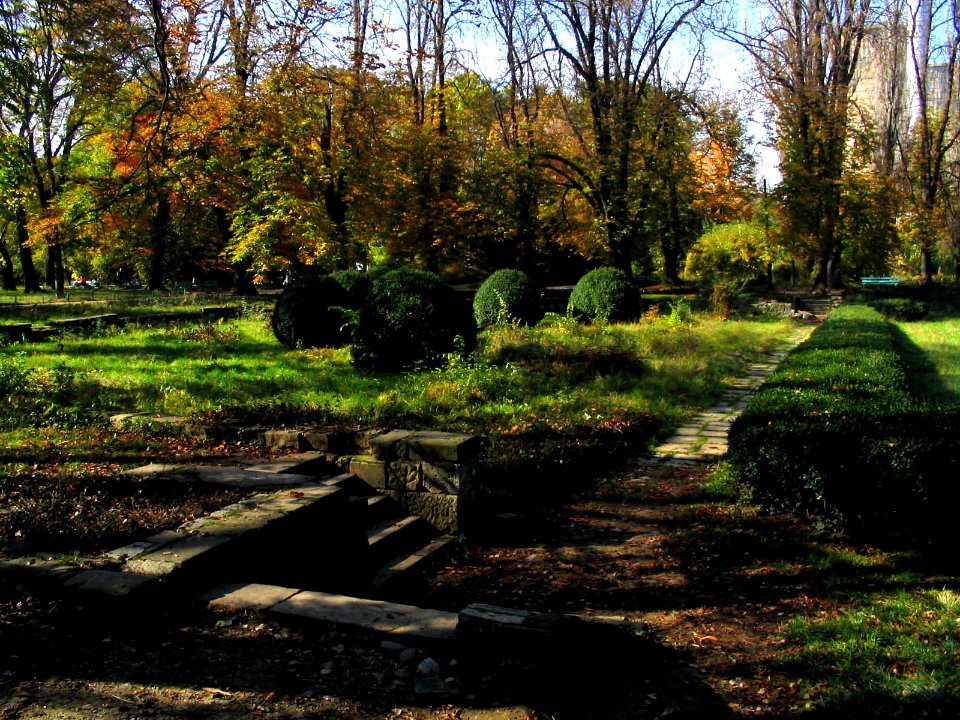 RO Bucharest Botanical Garden 007
