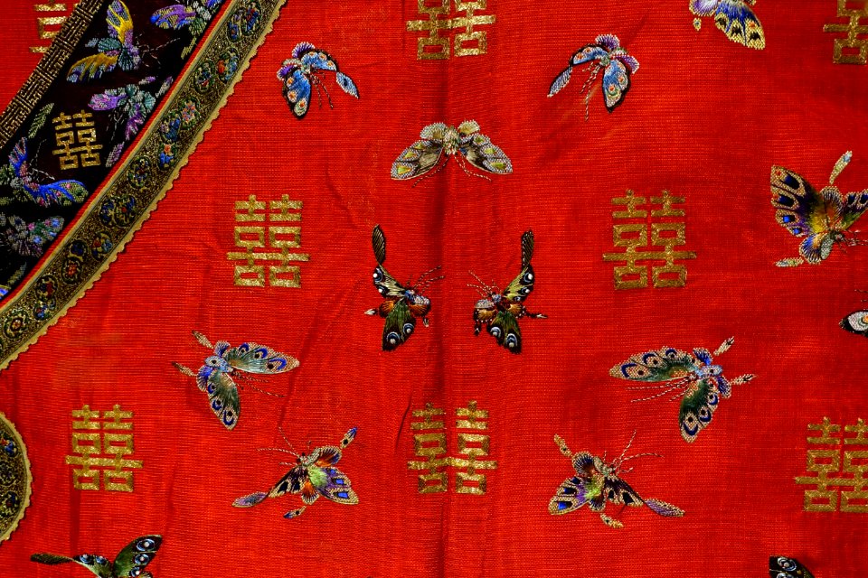 Robe for Empress Xiaoding's wedding, detail, China, probably Imperial Silk Manufactory, Suzhou, Guangxu period, c. 1888-1889 AD, silk - Peabody Essex Museum - DSC07856