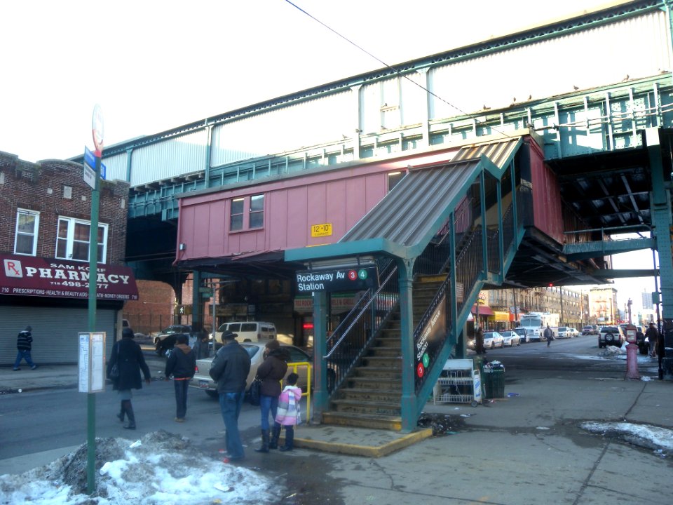 Rockaway Av IRT sta jeh