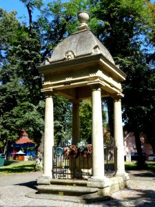 RO Aiud students' monument (1)