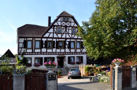 Rodheim vor der Höhe, Junkergasse 12-16