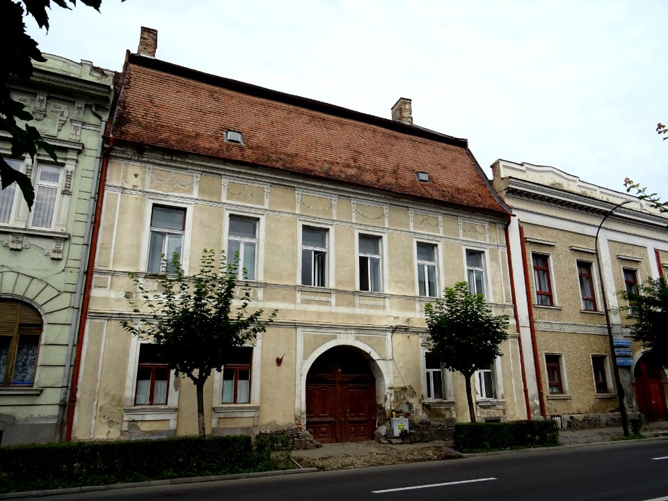RO MS Str Revolutiei nr 33