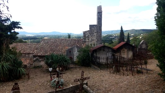 Rochemaure - Chapelle Notre-Dame-des-Anges - côté nord depuis l'ancien cimetière