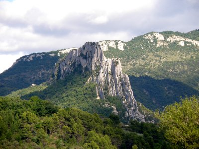 Rocher Saint-Julien profil ouest 3