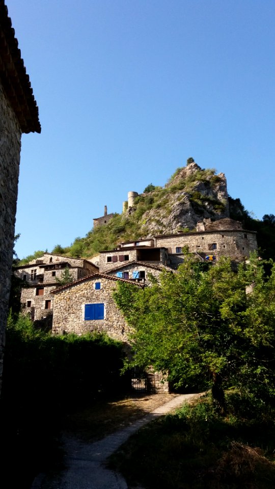 Rochecolombe - vieux village 2
