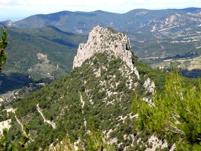 Rocher Saint-Julien profil est 25