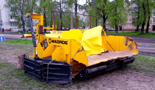 Roadside paver MADROG UP300 (01)