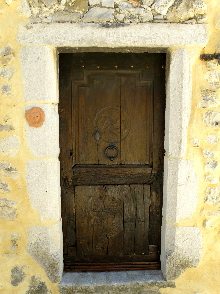 Rochebrune Vieux bourg 7