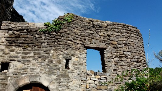 Rochecolombe - mur de pierre 2