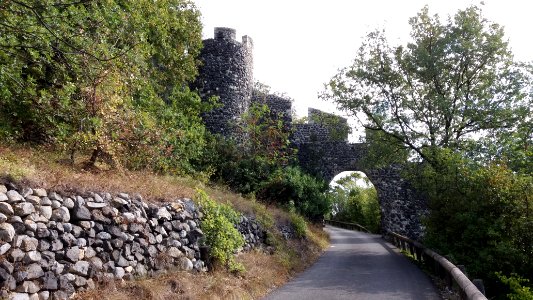Rochemaure - Rempart et tour - face sud-ouest