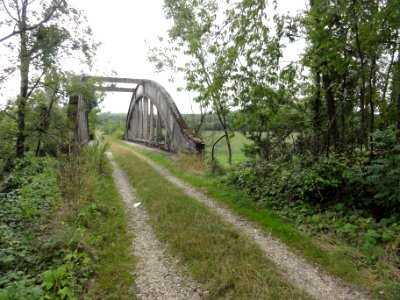 Robert-Espagne (Meuse) pont ancien chemin de fer (02)