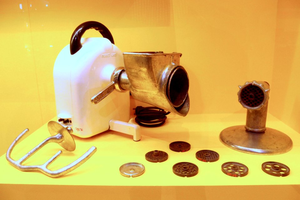ROBOT UKS early food processor, NTM museum, Prague