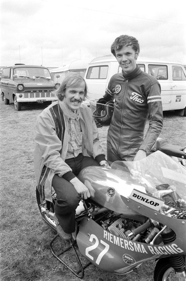Rob Bron (l) en Theo Bult, Bestanddeelnr 924-6739