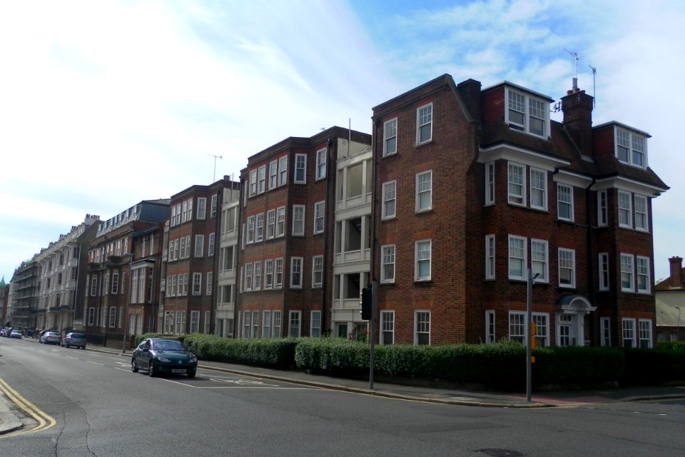 Rochester Close, Rochester Gardens, Hove (October 2012) (2)