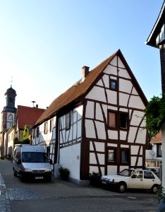 Rodheim vor der Höhe, Hauptstraße 8
