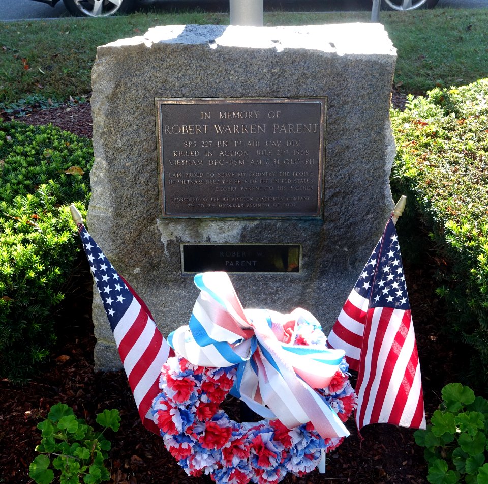 Robert Warren Parent memorial - Wilmington, Massachusetts- DSC05920