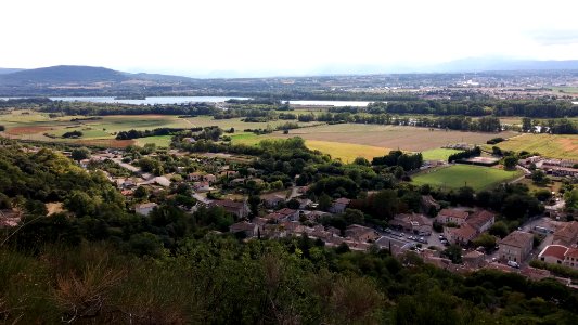 Rochemaure - Vue sur le village depuis le chemin du Château
